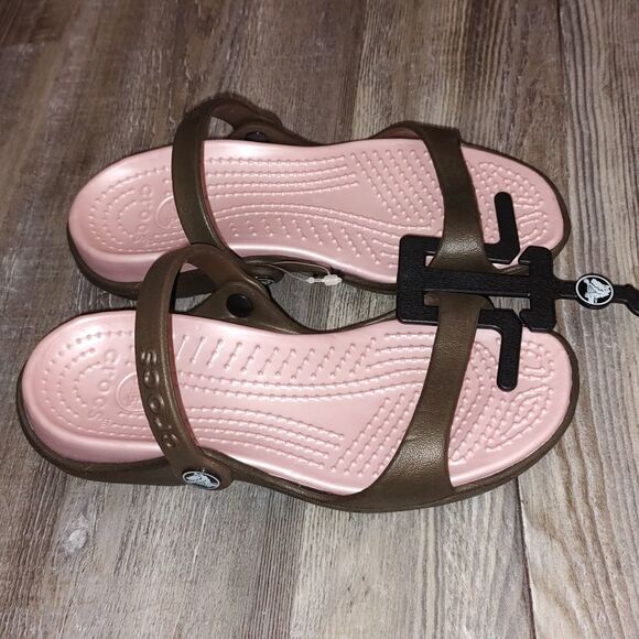 Crocs brown girls sandals Sz 4 New - Picture 4 of 10